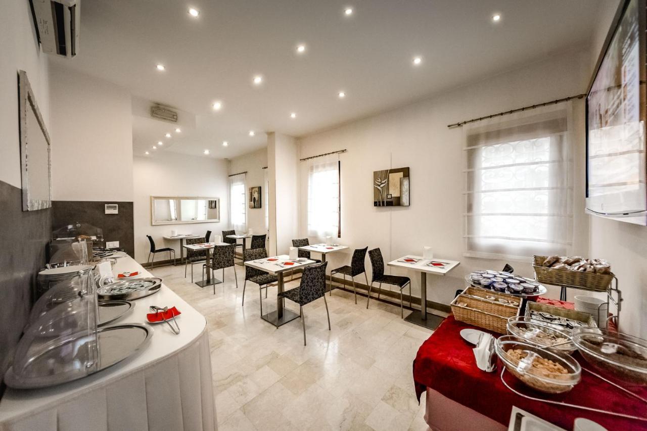 Ca Dei Barcaroli Hotel Mestre Bagian luar foto