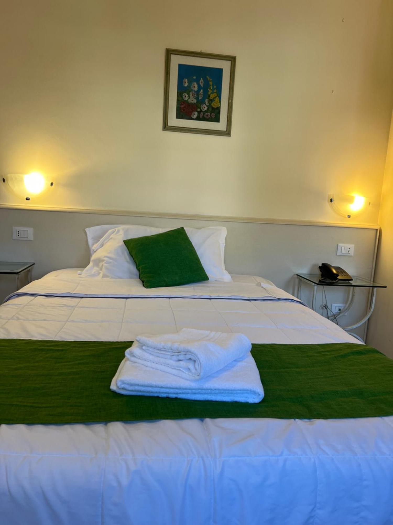 Ca Dei Barcaroli Hotel Mestre Bagian luar foto