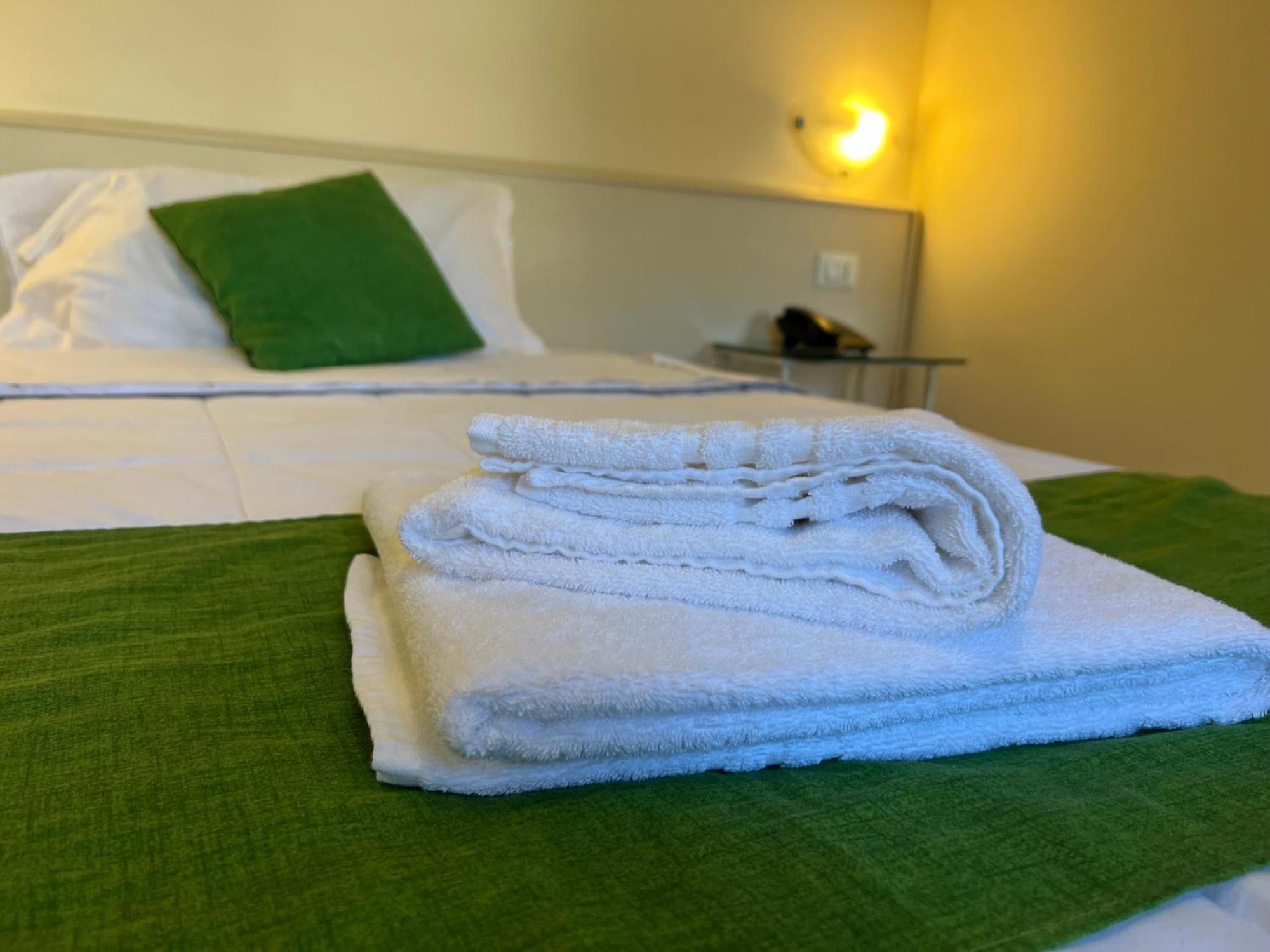 Ca Dei Barcaroli Hotel Mestre Bagian luar foto