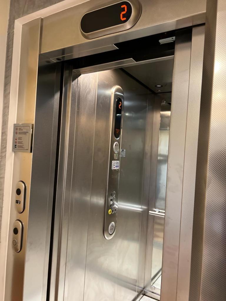 Ca Dei Barcaroli Hotel Mestre Bagian luar foto