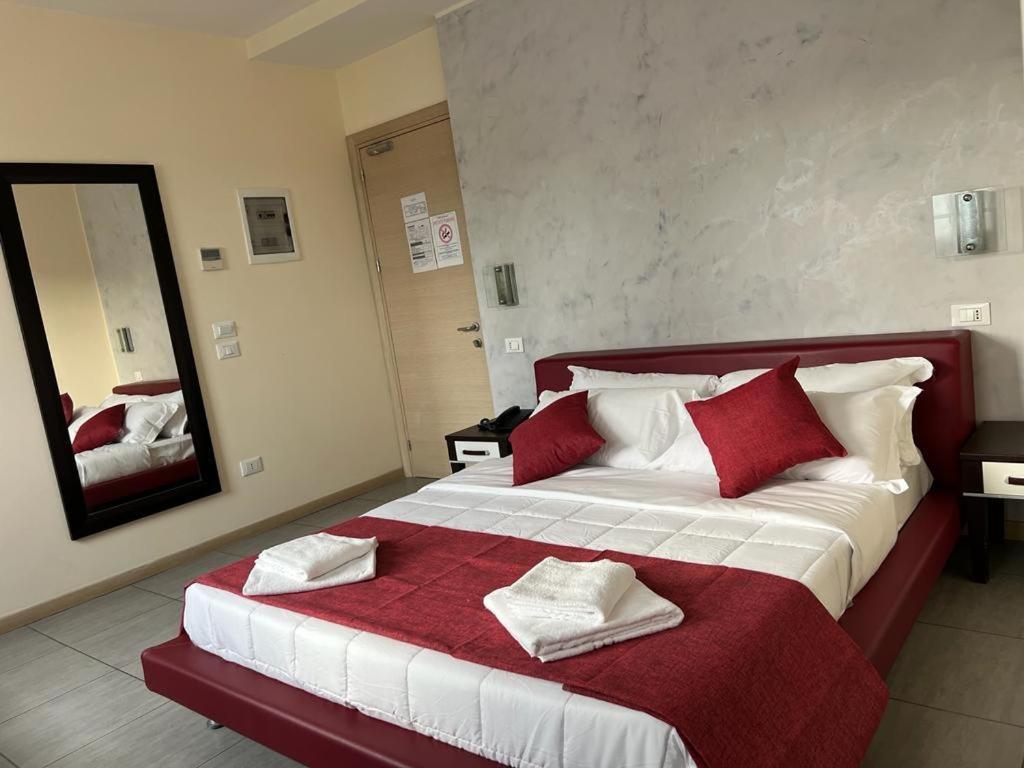Ca Dei Barcaroli Hotel Mestre Bagian luar foto